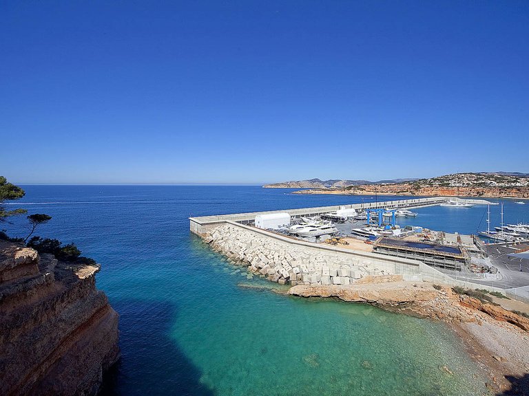 Villa for Sale in Port Adriano, Balearic Islands 5