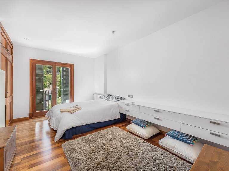 Villa for Sale in Es Capdellà, Balearic Islands 9