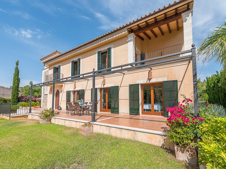 Villa for Sale in Es Capdellà, Balearic Islands 1