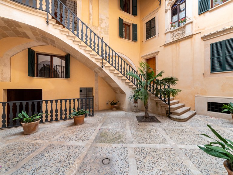 Apartment for Sale in Palma Old Town, Balearic Islands 1