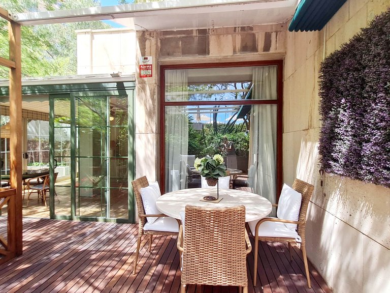 Apartment for Rent in Paseo Marítimo, Balearic Islands 3