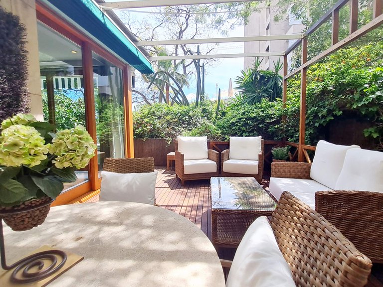 Apartment for Rent in Paseo Marítimo, Balearic Islands 1
