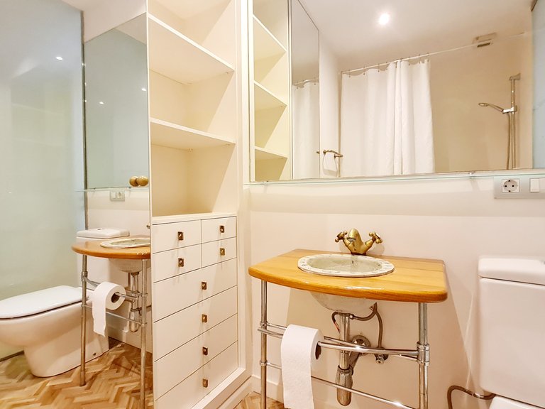 Apartment for Rent in Paseo Marítimo, Balearic Islands 23