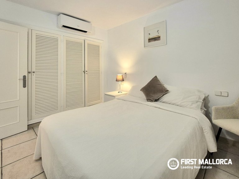 Apartment for Rent in Cala Vinyas, Balearic Islands 17