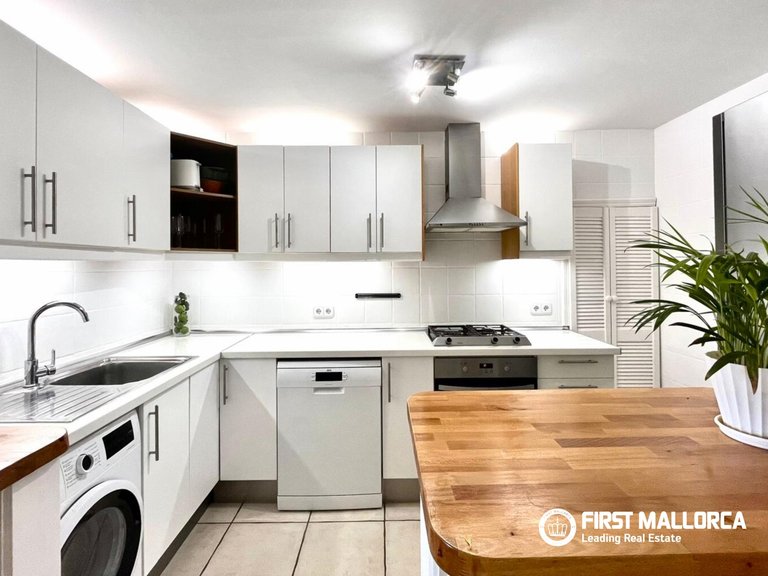 Apartment for Rent in Cala Vinyas, Balearic Islands 11