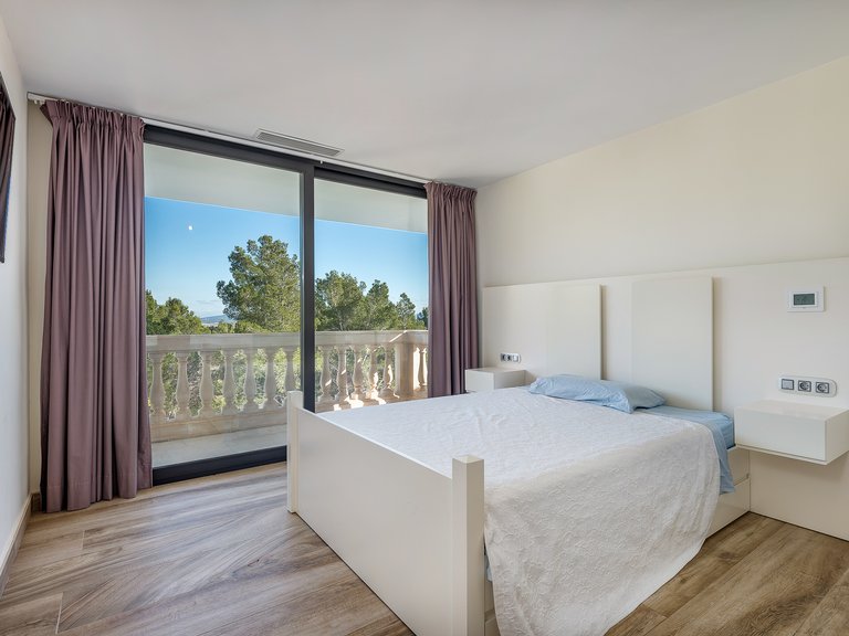 Villa for Rent in Son Vida, Balearic Islands 14