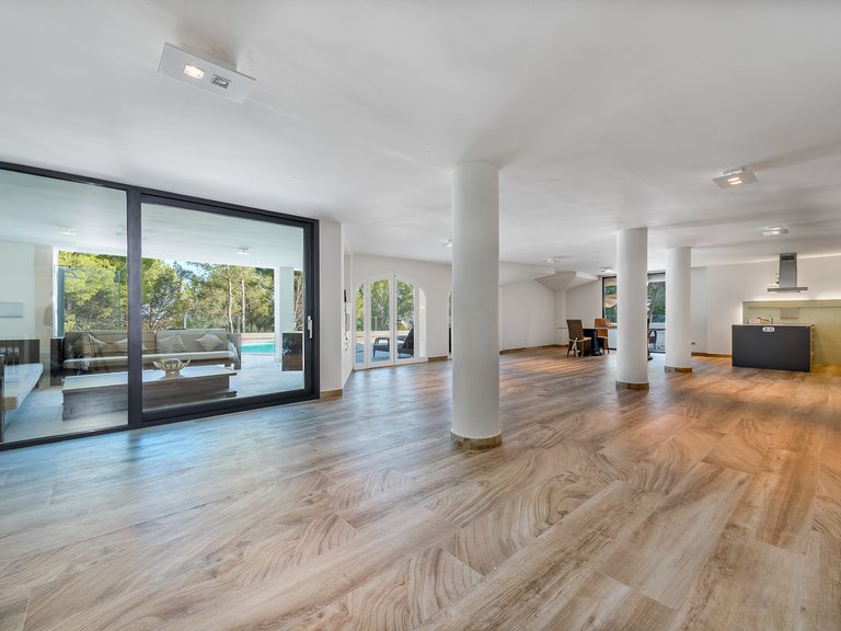 Villa for Rent in Son Vida, Balearic Islands 12