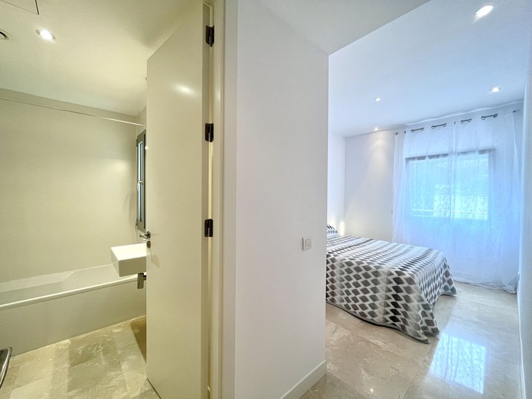 Apartment for Rent in Bendinat, Balearic Islands 10