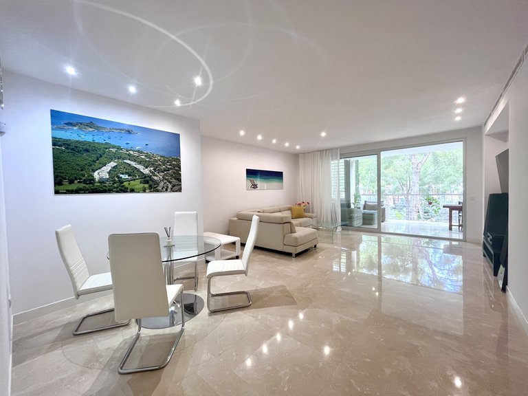 Apartment for Rent in Bendinat, Balearic Islands 5