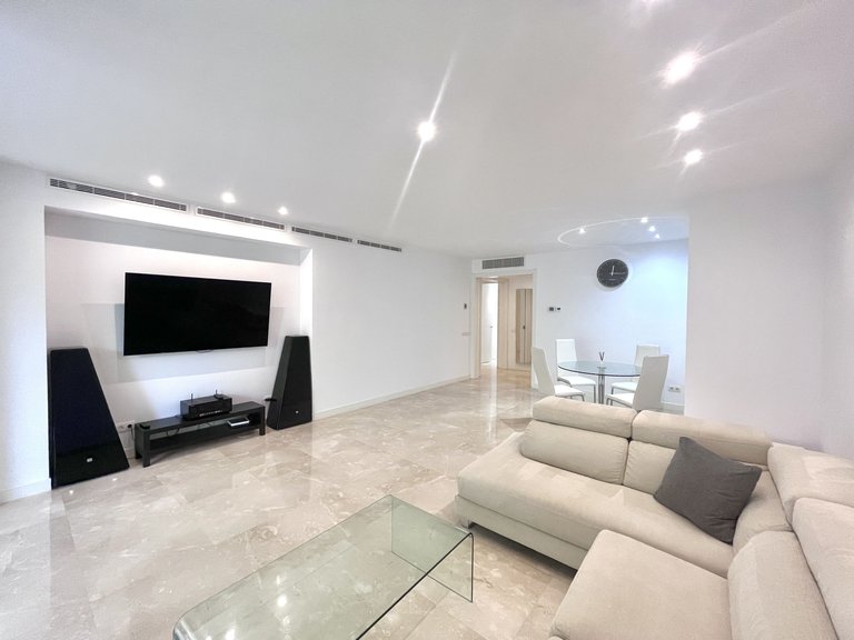 Apartment for Rent in Bendinat, Balearic Islands 7