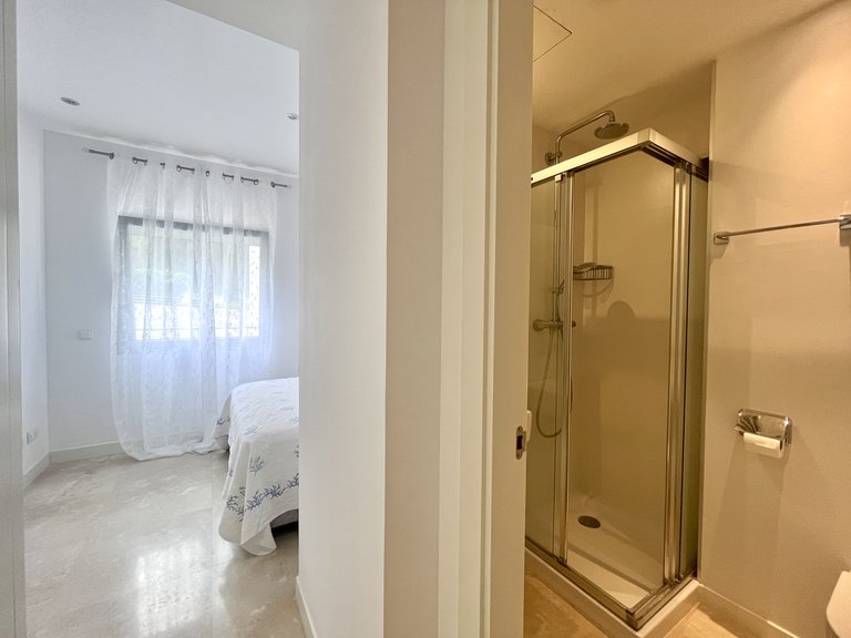 Apartment for Rent in Bendinat, Balearic Islands 13