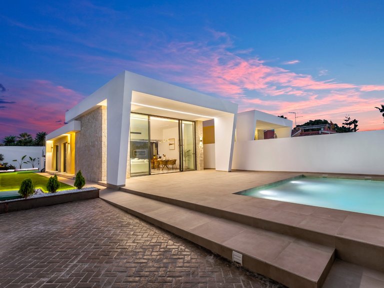 Villa for Sale in Inland El Chaparral, Alicante 6
