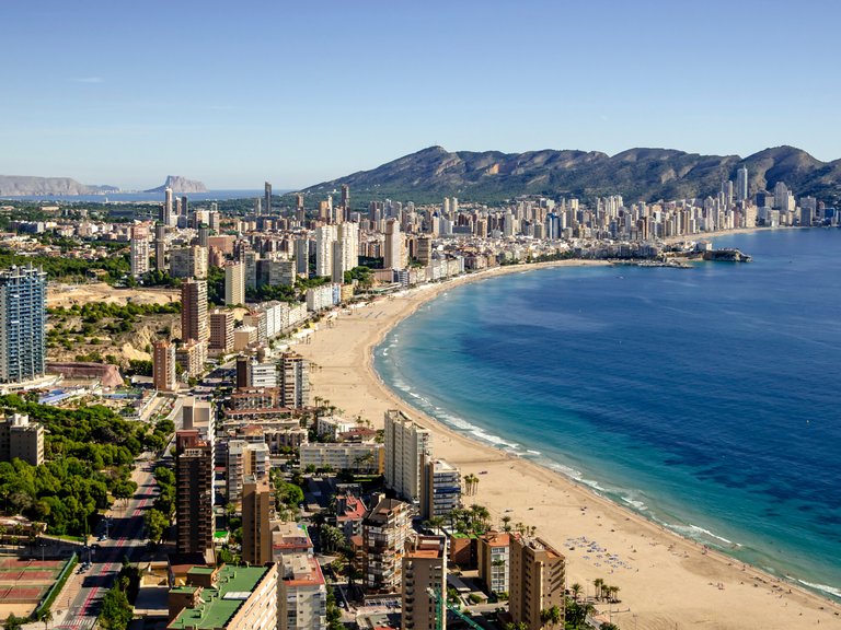 Apartment for Sale in Zona de Poniente, Benidorm, Alicante 32