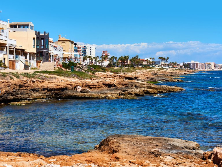 Penthouse for Sale in Centro, Torrevieja, Alicante 37