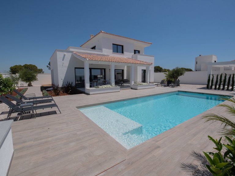 Villa for Sale in Urbanización La Marina, San Fulgencio, Alicante 1