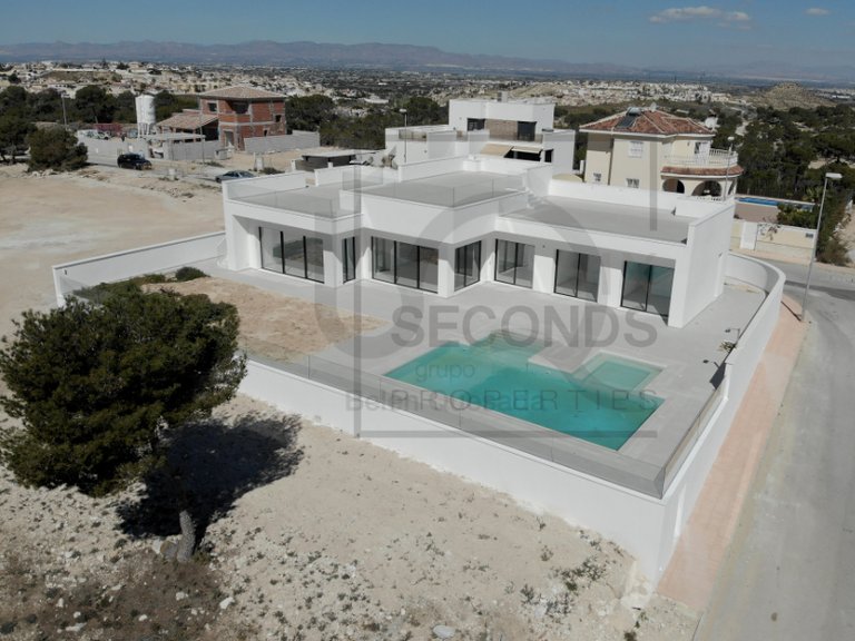Villa for Sale in Urbanización La Marina, San Fulgencio, Alicante 2