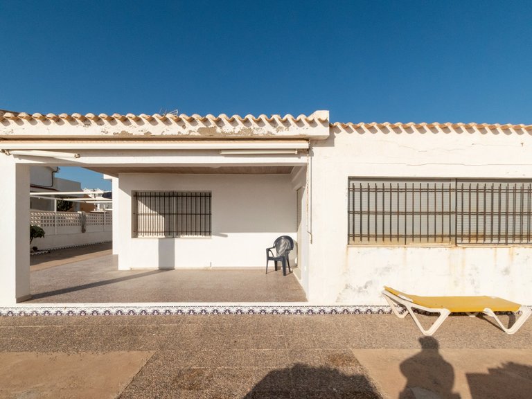 Villa for Sale in Guardamar Playa, Guardamar Del Segura, Alicante 3