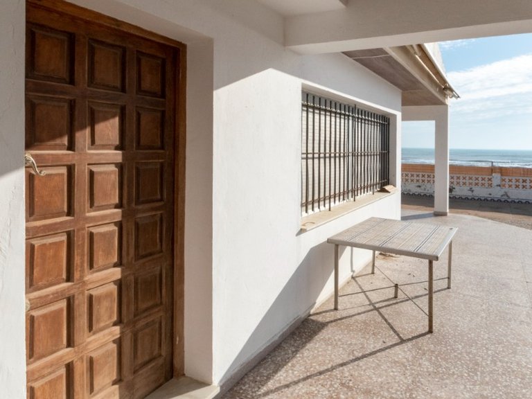 Villa for Sale in Guardamar Playa, Guardamar Del Segura, Alicante 10
