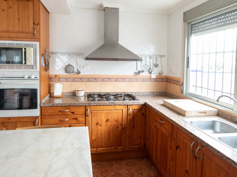 Villa for Sale in Guardamar Playa, Guardamar Del Segura, Alicante 23