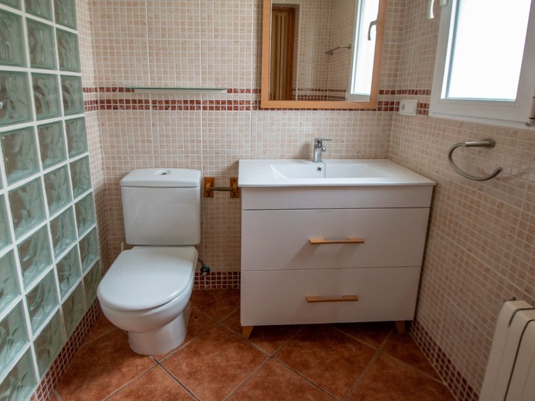 Villa for Sale in Guardamar Playa, Guardamar Del Segura, Alicante 49