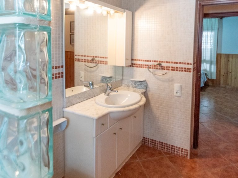 Villa for Sale in Guardamar Playa, Guardamar Del Segura, Alicante 46