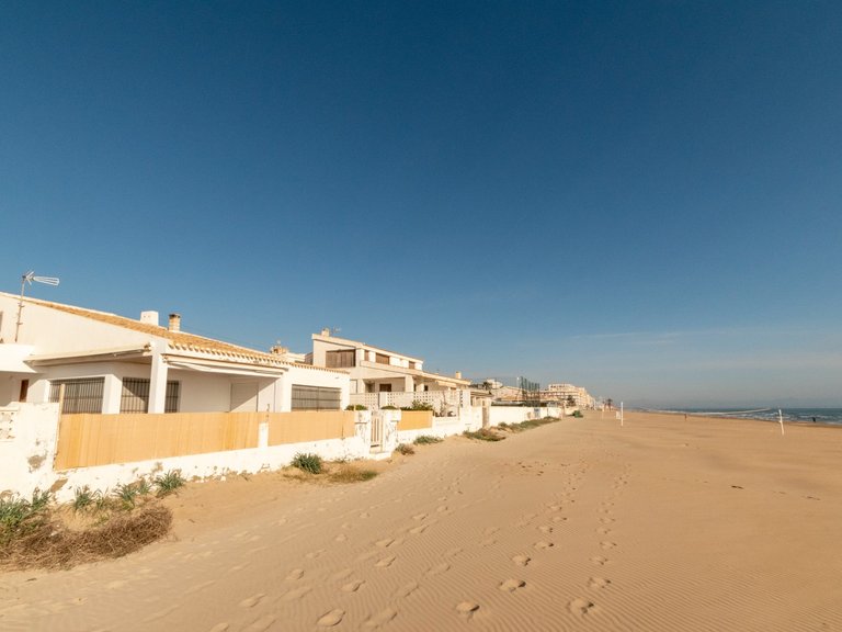 Villa for Sale in Guardamar Playa, Guardamar Del Segura, Alicante 2