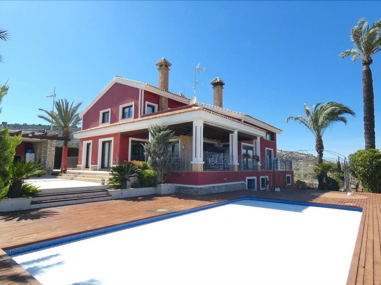 Villa for Sale in Algorfa, Alicante 2