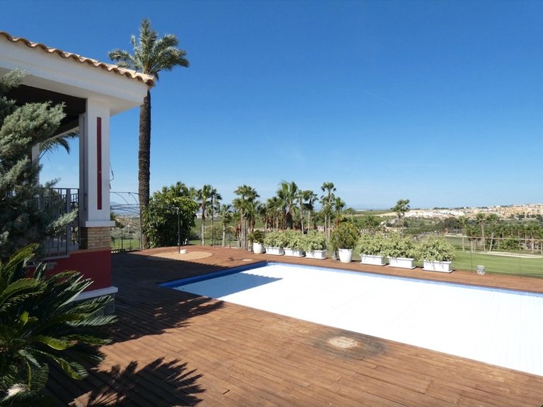 Villa for Sale in Algorfa, Alicante 4