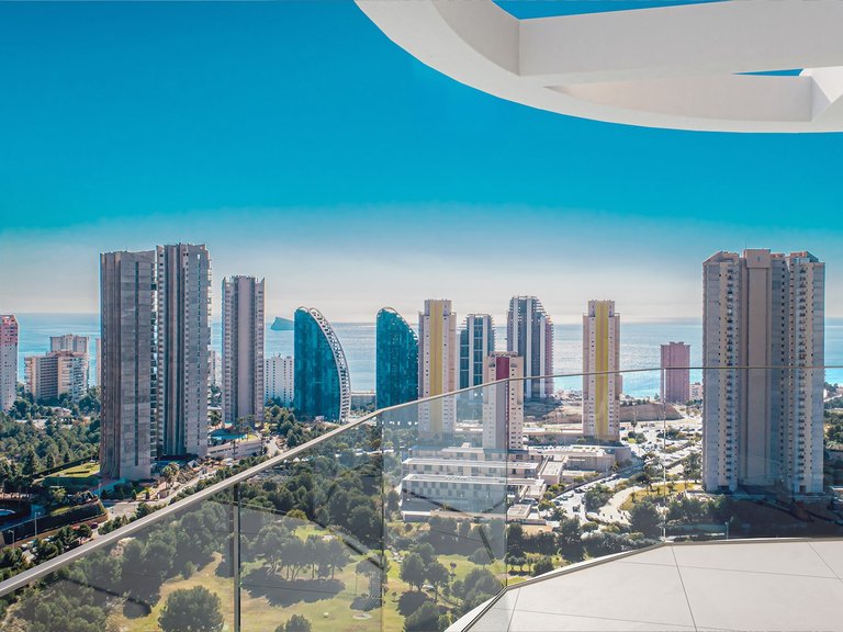 Apartment for Sale in Zona de Poniente, Benidorm, Alicante 1