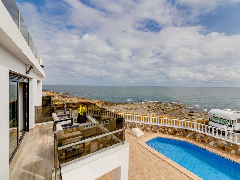 Villa for Sale in Torrelamata - La Mata, Torrevieja, Alicante 46