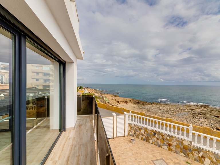 Villa for Sale in Torrelamata - La Mata, Torrevieja, Alicante 47