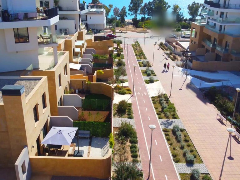 Town House for Sale in Villajoyosa, Alicante 2