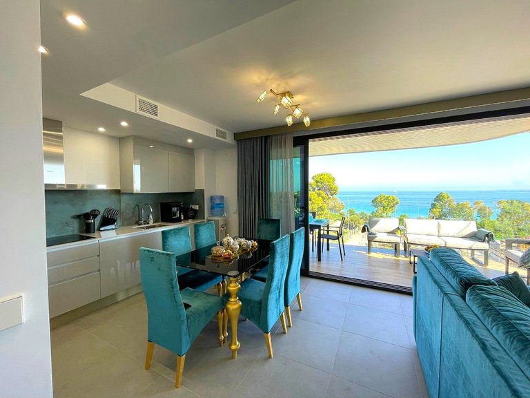 Apartment for Sale in Villajoyosa, Alicante 1