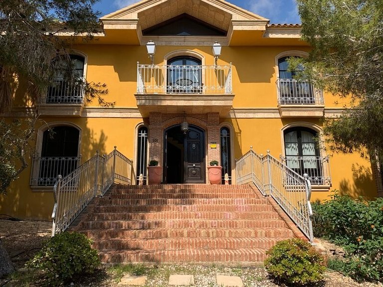 Villa for Sale in Ciudad Quesada, Rojales, Alicante 1