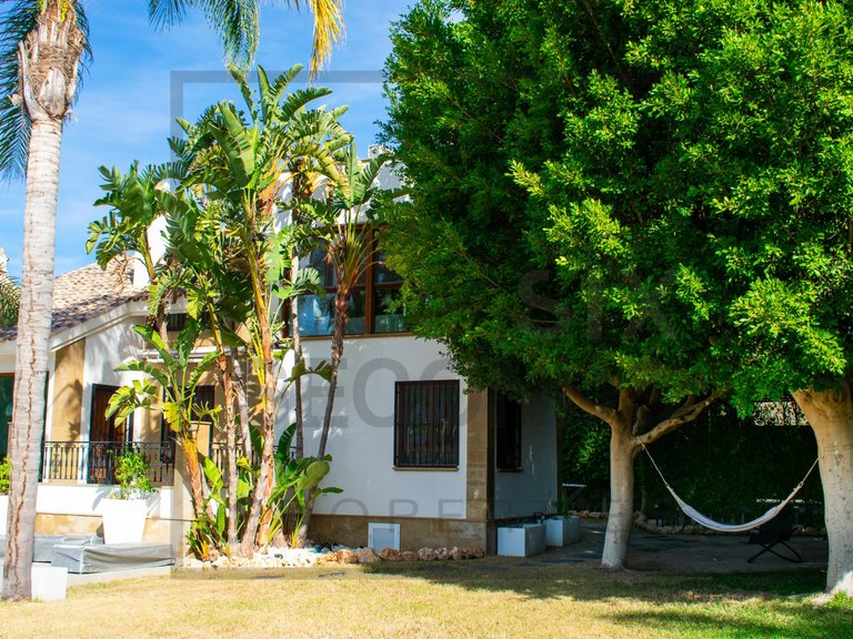 Villa for Sale in La Finca Golf Resort, Algorfa, Alicante 5
