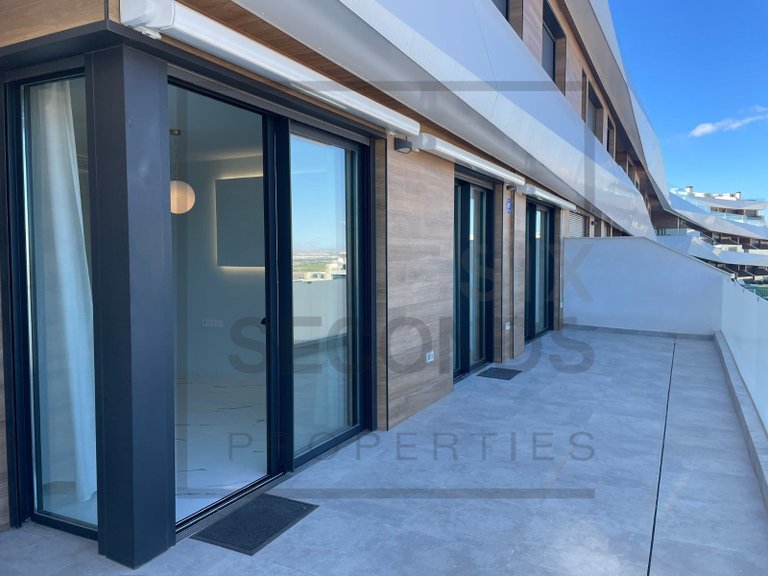 Apartment for Sale in Gran Alacant, Alicante 2