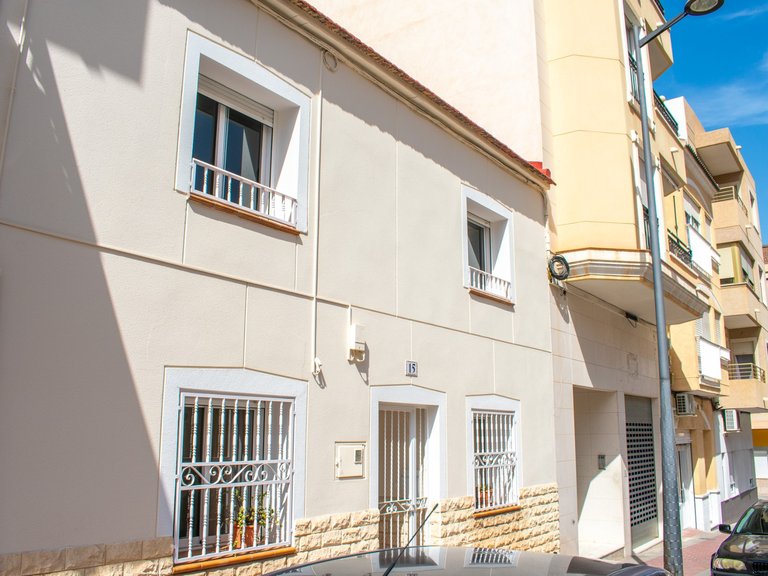 Town House for Sale in Guardamar pueblo, Guardamar Del Segura, Alicante 2