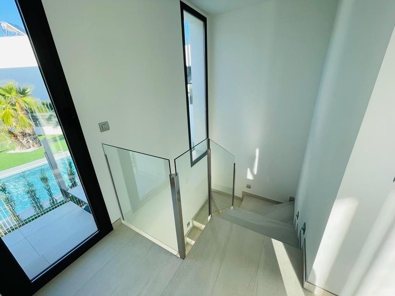 Villa for Sale in Sierra Cortina, Finestrat, Alicante 16