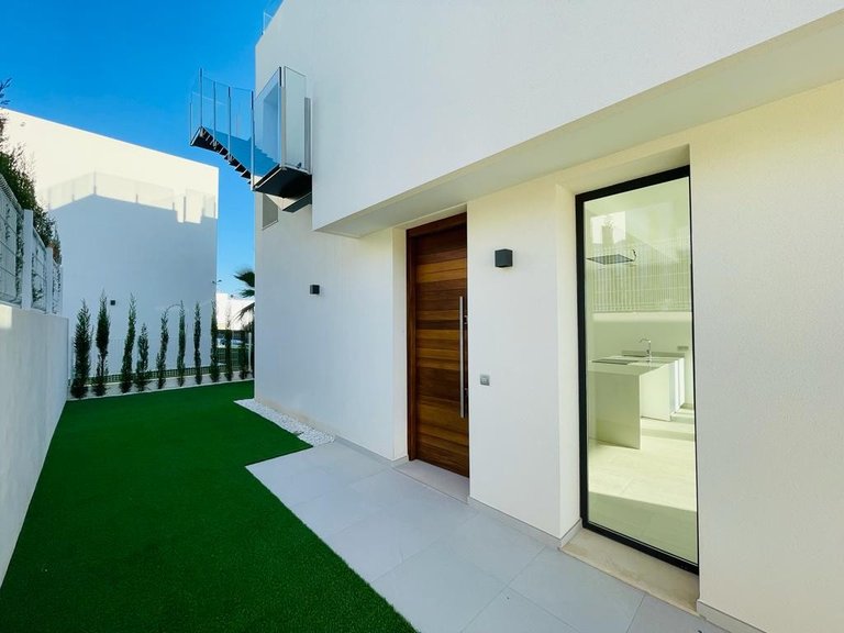 Villa for Sale in Sierra Cortina, Finestrat, Alicante 24