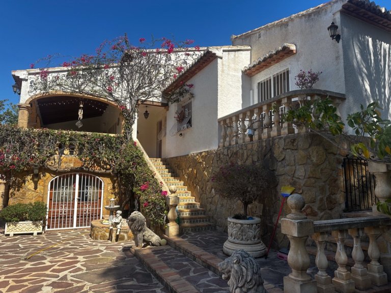 Villa for Sale in Montgó - Partida Tosal, Jávea, Alicante 7