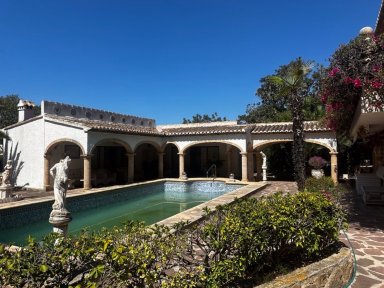 Villa for Sale in Montgó - Partida Tosal, Jávea, Alicante 1