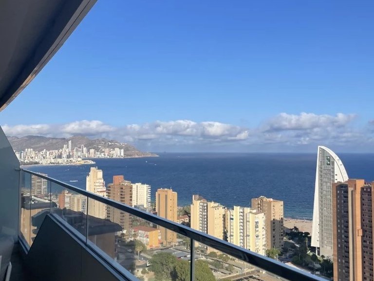 Apartment for Sale in Zona de Poniente, Benidorm, Alicante 1