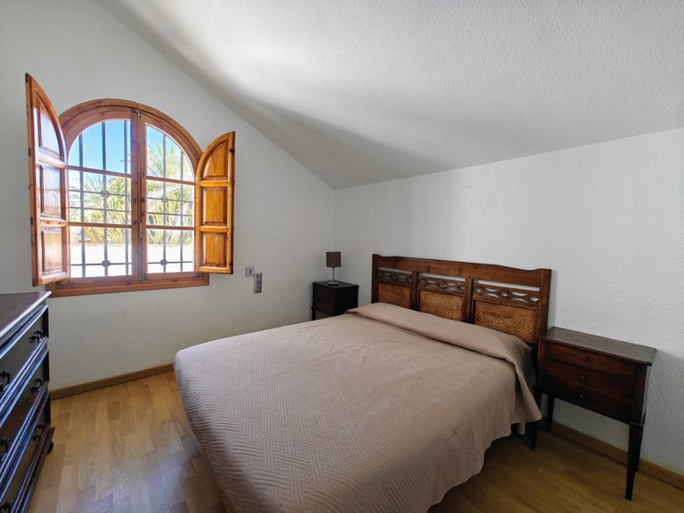 Villa for Sale in Elche, Alicante 17