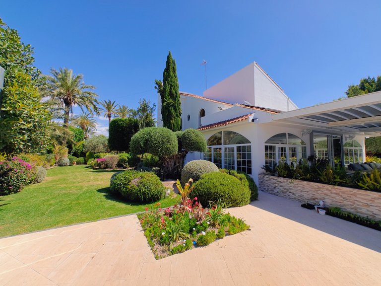 Villa for Sale in Elche, Alicante 6