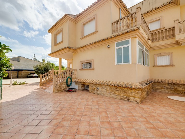 Villa for Sale in Orihuela, Alicante 19