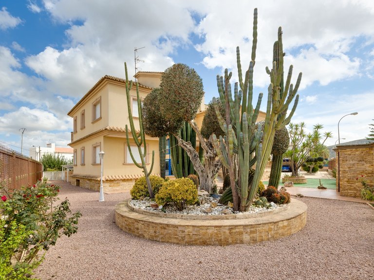 Villa for Sale in Orihuela, Alicante 1