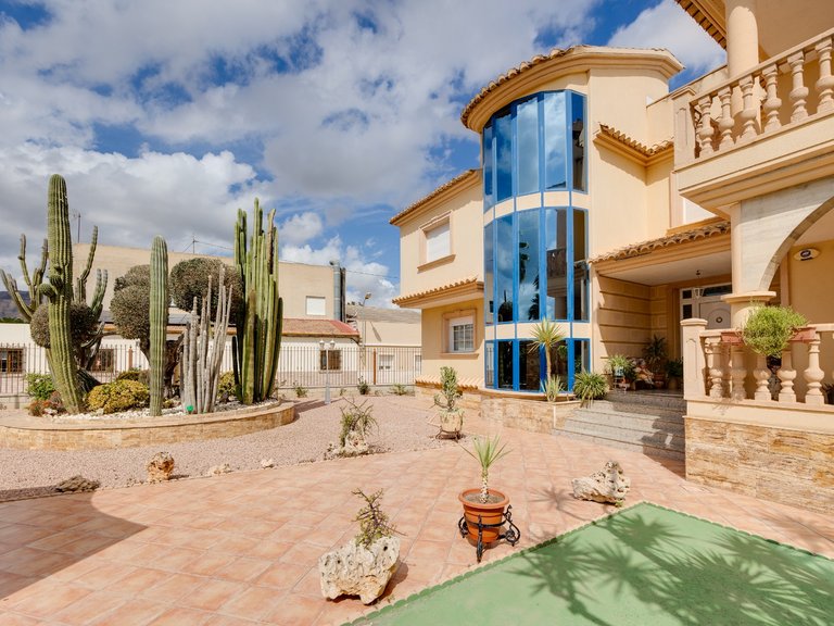 Villa for Sale in Orihuela, Alicante 35