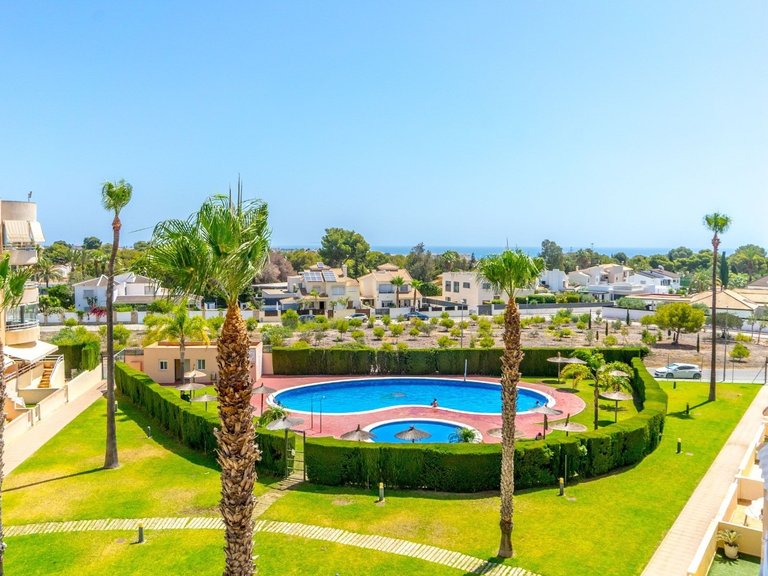 Apartment for Sale in Dehesa de Campoamor, Orihuela Costa, Alicante 1