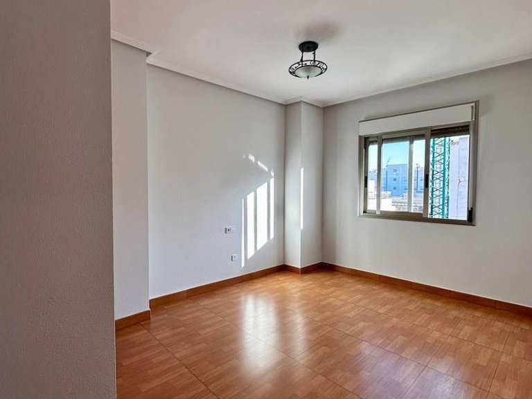 Apartment for Sale in Torrevieja City Center, Torrevieja, Alicante 11