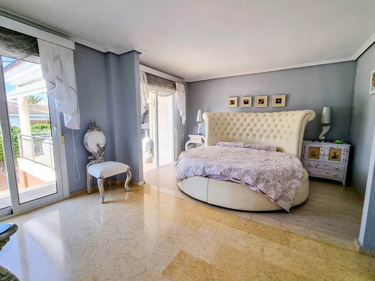 Villa for Sale in La Mata, Torrevieja, Alicante 21